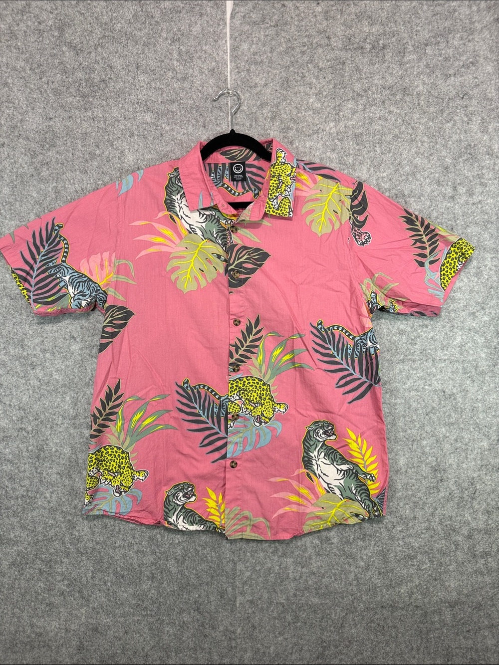 Neff Button Down Shirt - Mens M - Pink Cheetah Palm Bright Beach Pool Party - Picture 1 of 10